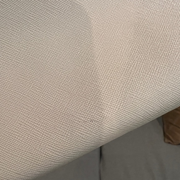 Henri Bendel XL Tote - Picture 4 of 9